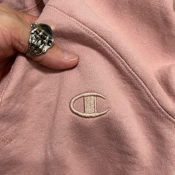 EUC Women’s Size X-Small Champion Powerblend Crewneck Sweatshirt With Logo Print - Picture 8 of 10